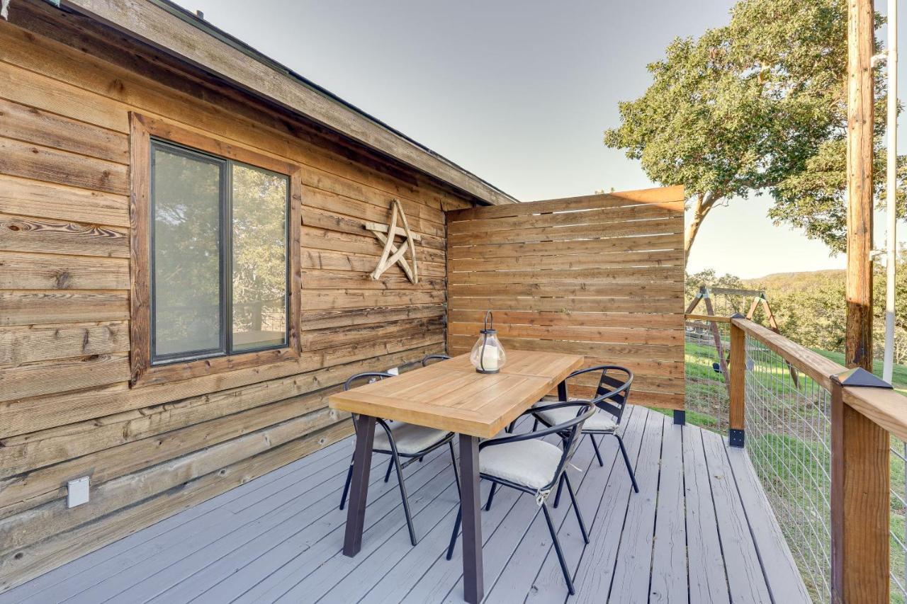 Cozy Central Point Bungalow On Working Winery! Exterior foto